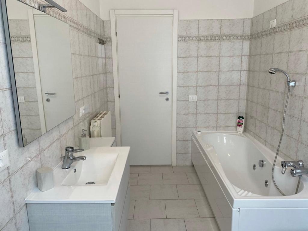 Appartamento Massa Exterior foto